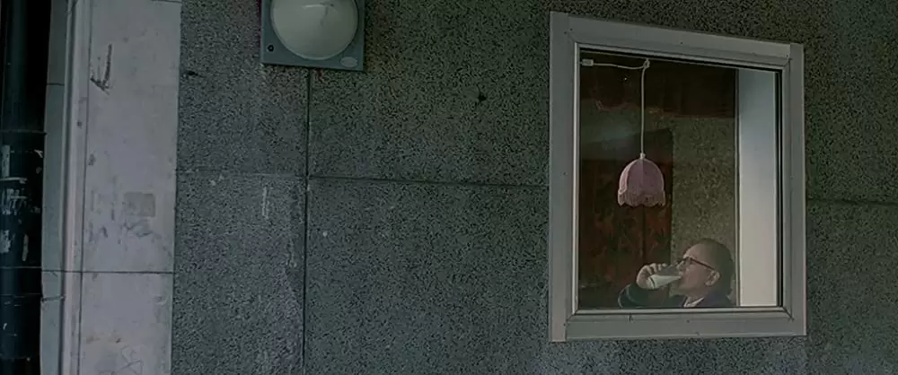 ぼくのエリ 200歳の少女の画像