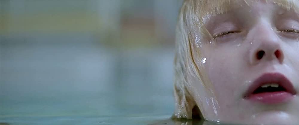 ぼくのエリ 200歳の少女の画像