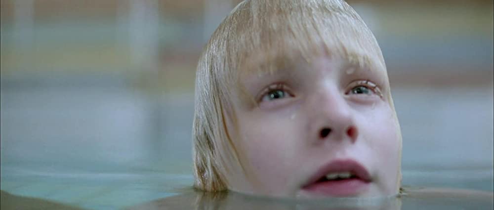 ぼくのエリ 200歳の少女の画像