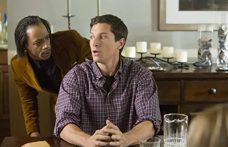 「最終絶叫計画5」サイモン・レックス & カット・ウィリアムズの画像