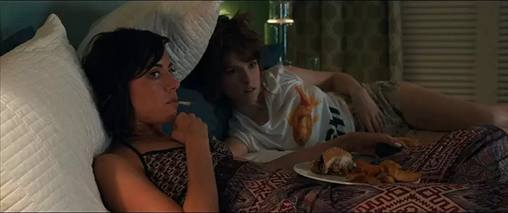 「ウェディング・フィーバー ゲスな男女のハワイ旅行」アナ・ケンドリック & オーブリー・プラザの画像