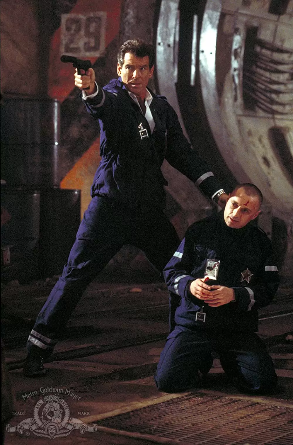 007/ワールド・イズ・ノット・イナフの画像