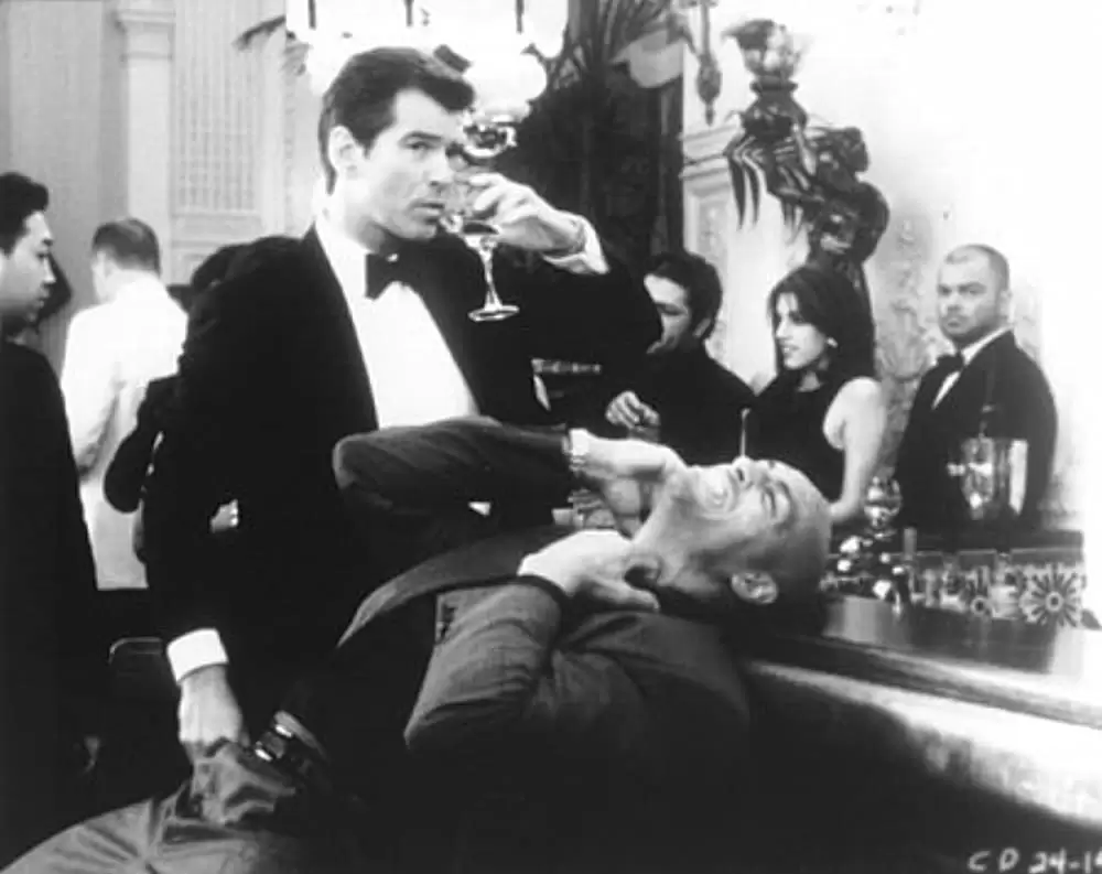 007/ワールド・イズ・ノット・イナフの画像