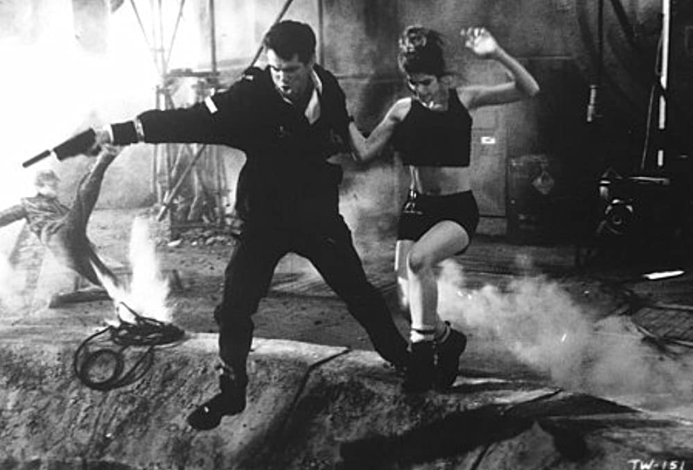 007／ワールド・イズ・ノット・イナフの画像