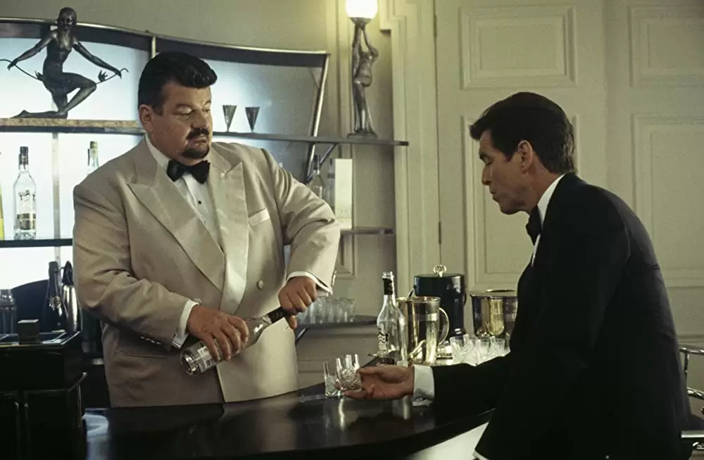 007/ワールド・イズ・ノット・イナフの画像