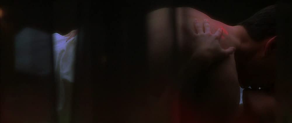 007／ワールド・イズ・ノット・イナフの画像