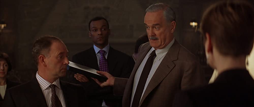 007／ワールド・イズ・ノット・イナフの画像