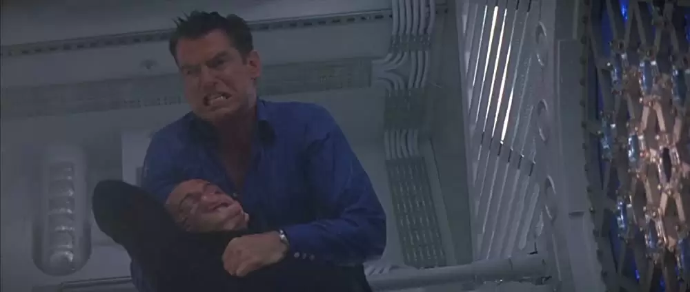 007/ワールド・イズ・ノット・イナフの画像