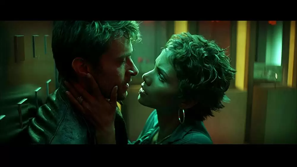 「ソードフィッシュ」ハル・ベリー & ヒュー・ジャックマンの画像