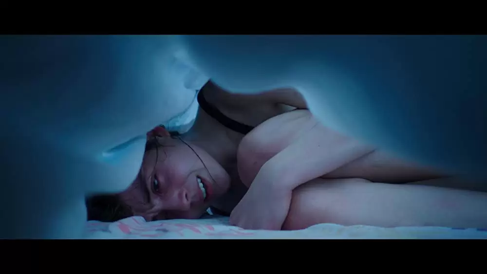 RAW 少女のめざめの画像