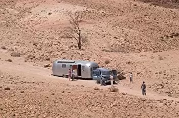 「ヒルズ・ハブ・アイズ」キャスリーン・クインラン & ビネッサ・ショウ & ダン・バード & エミリー・デ・レイビン & テッド・レビン & アーロン・スタンフォードの画像