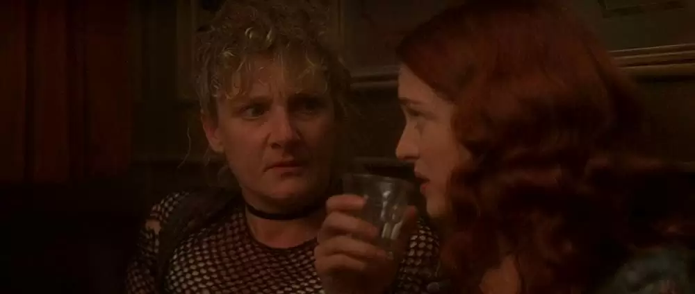 「フロム・ヘル」ヘザー・グラハム & レスリー・シャープの画像