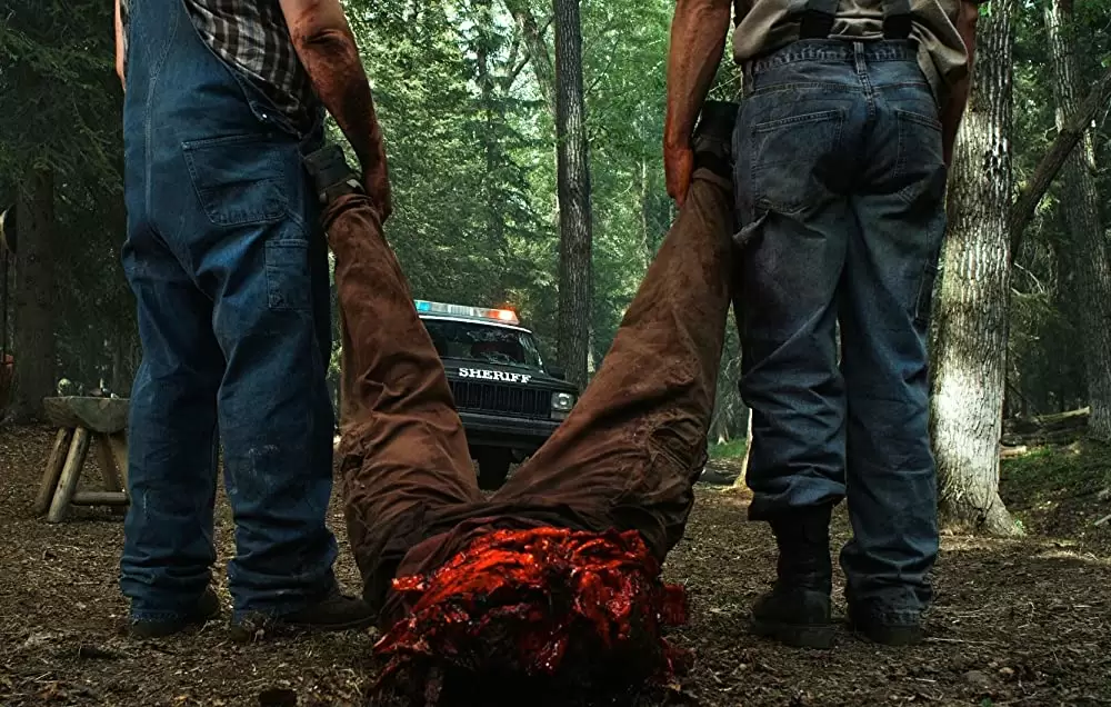 「タッカーとデイル 史上最悪にツイてないヤツら」タイラー・ラビーン & アラン・テュディックの画像