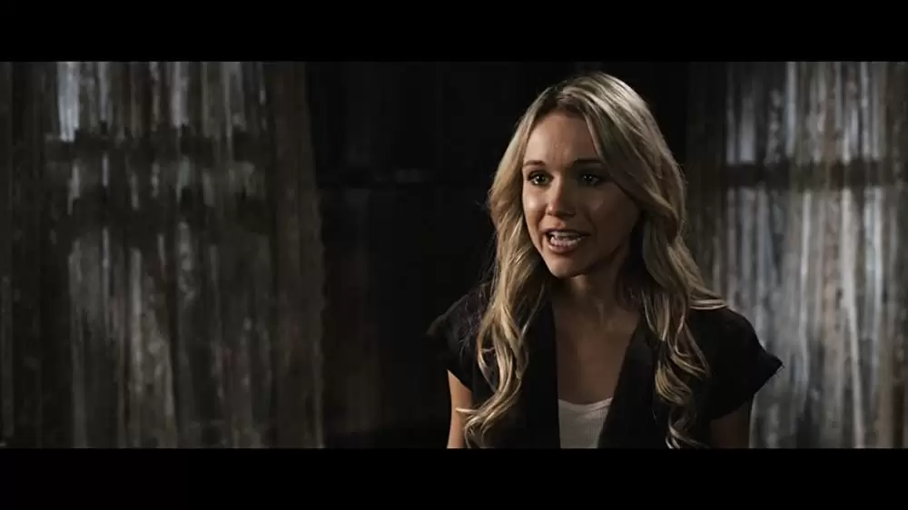 「タッカーとデイル 史上最悪にツイてないヤツら」カトリーナ・ボウデンの画像