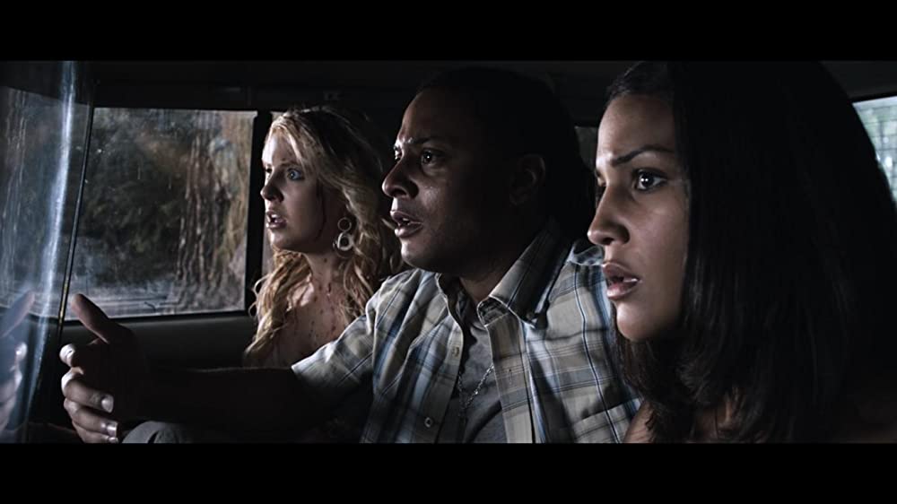 タッカーとデイル 史上最悪にツイてないヤツらの画像