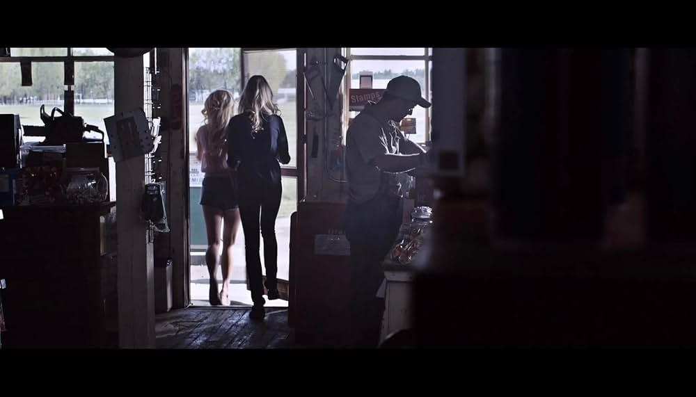 タッカーとデイル 史上最悪にツイてないヤツらの画像