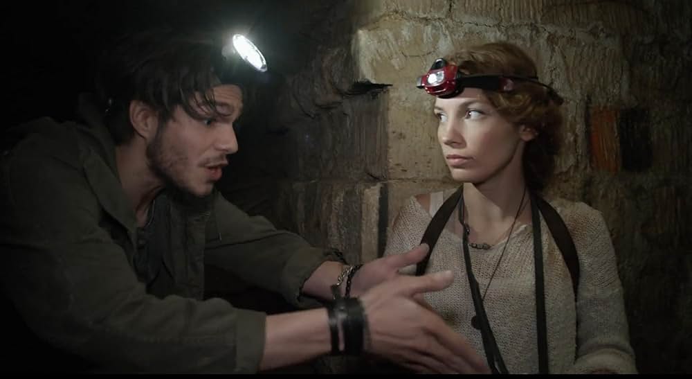 地下に潜む怪人の画像