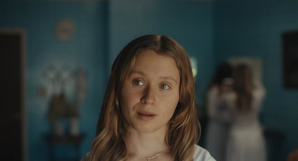 ムクドリの少女の画像