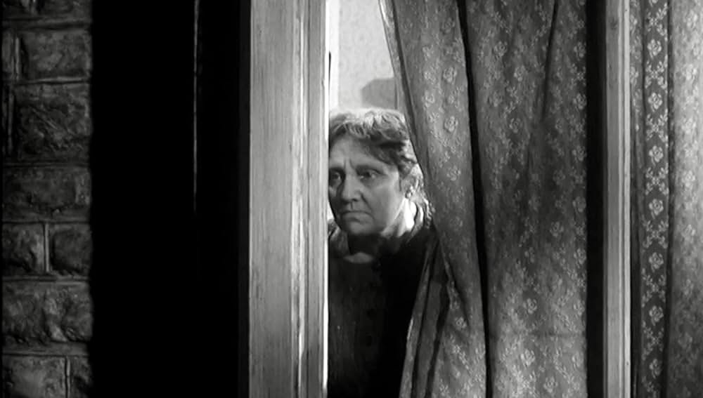 Only Two Can Play（原題）の画像