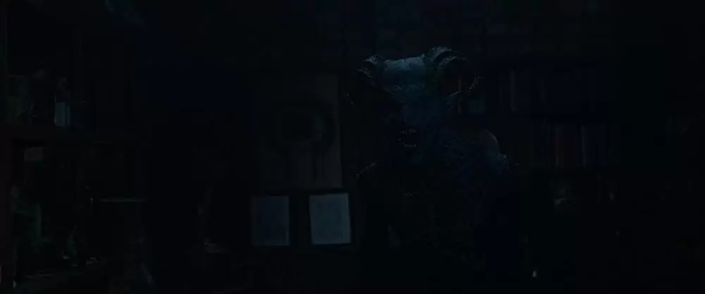 アナベル 死霊博物館の画像