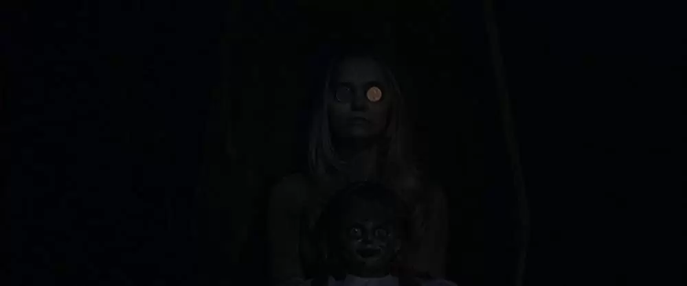 アナベル 死霊博物館の画像