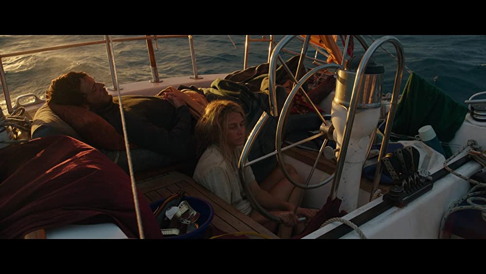 アドリフト 41日間の漂流の画像