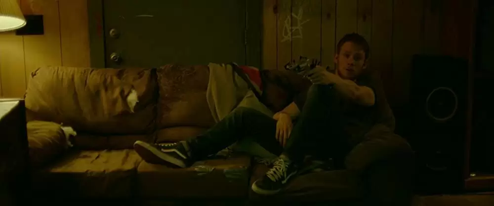 「グリーンルーム」ジョー・コールの画像