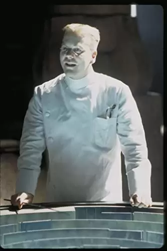 「ダークシティ」キーファー・サザーランドの画像