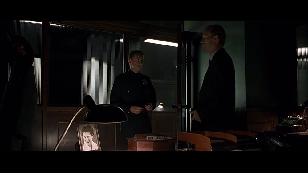 ダークシティの画像