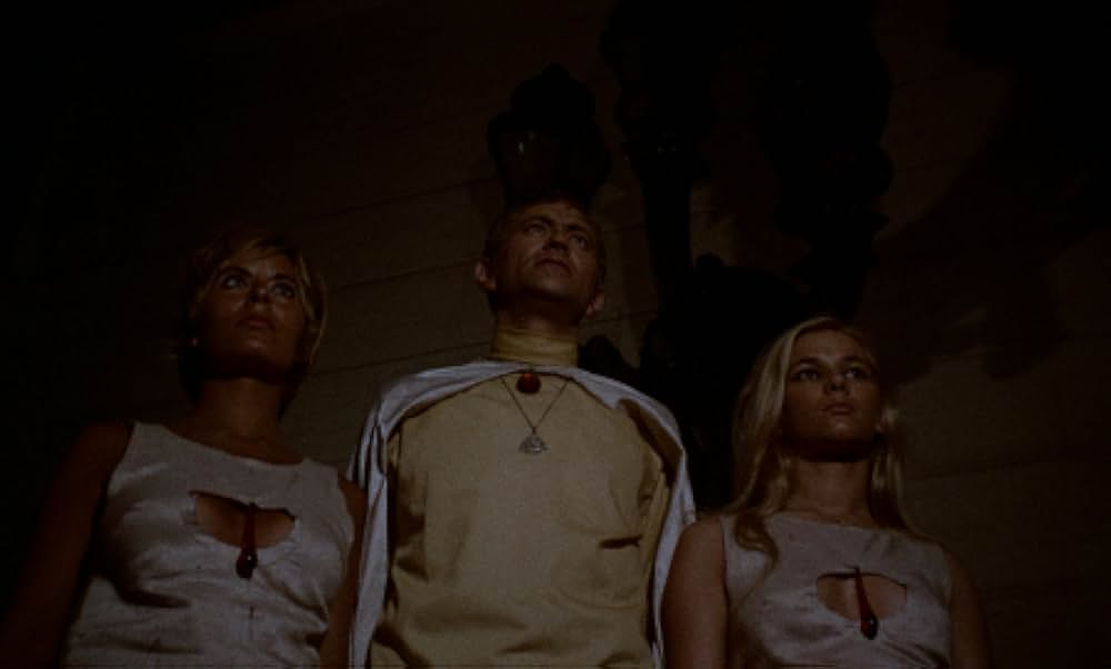 The Nude Vampire（英題）の画像