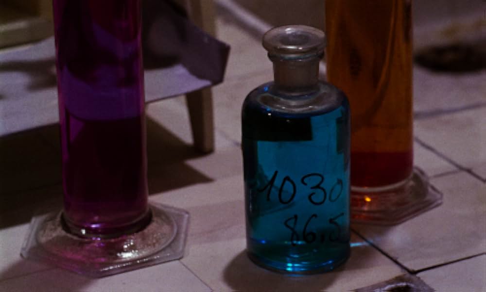 The Nude Vampire（英題）の画像