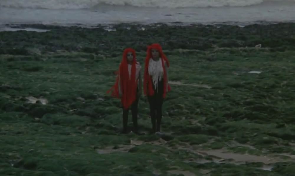 The Nude Vampire（英題）の画像