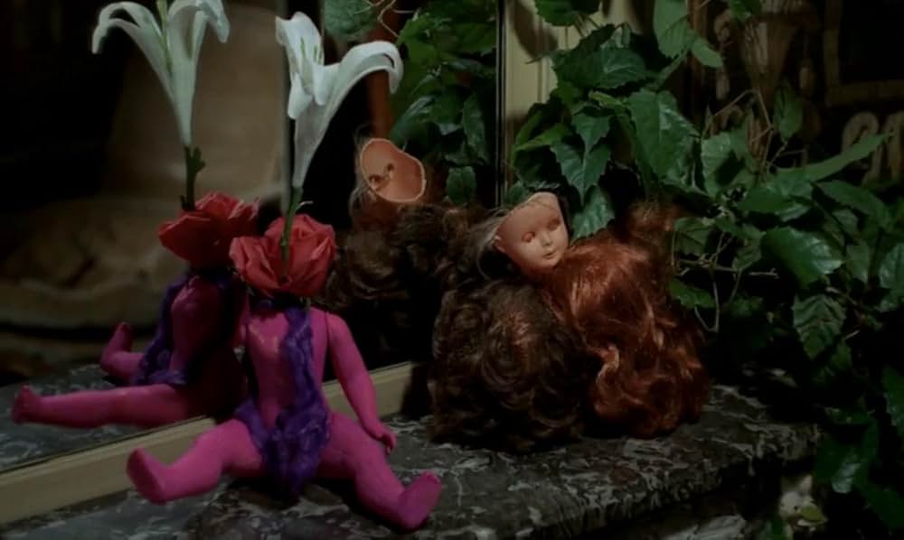 The Nude Vampire（英題）の画像