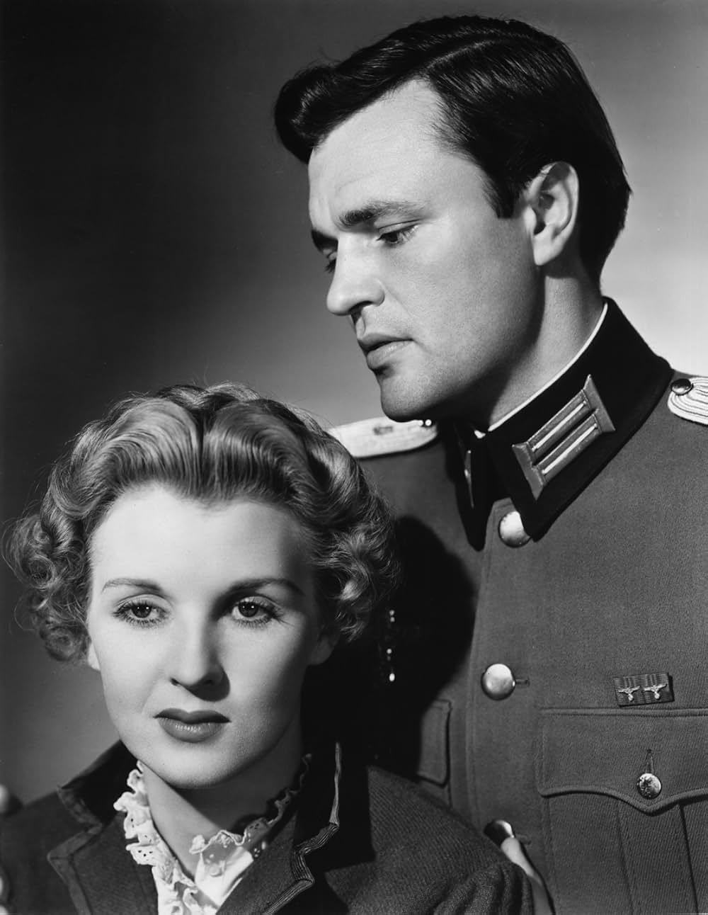 The Moon Is Down（原題）の画像