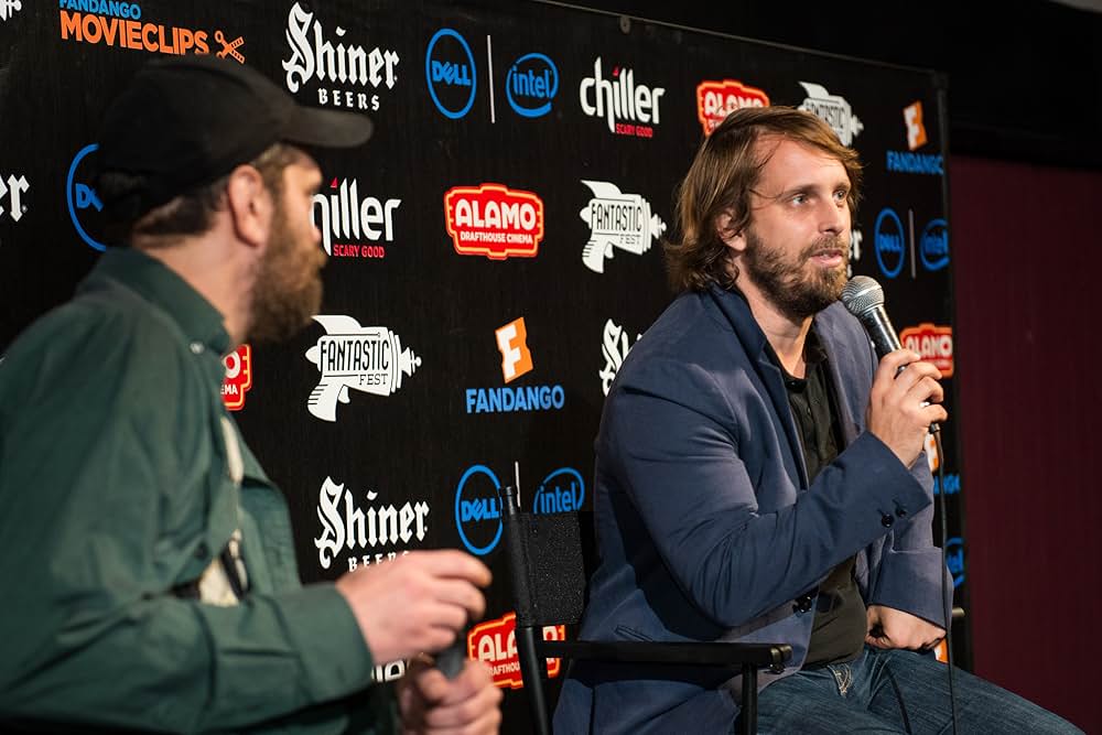 ホーンズ 容疑者と告白の角の画像