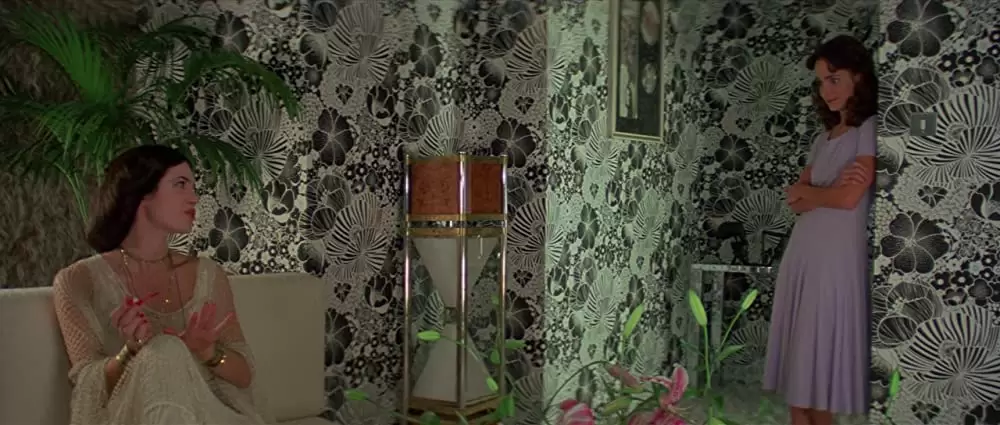 サスペリアの画像