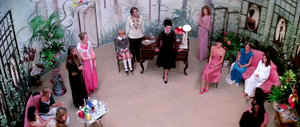 サスペリアの画像