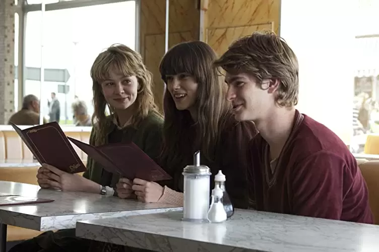 「わたしを離さないで」キーラ・ナイトレイ & キャリー・マリガン & アンドリュー・ガーフィールドの画像