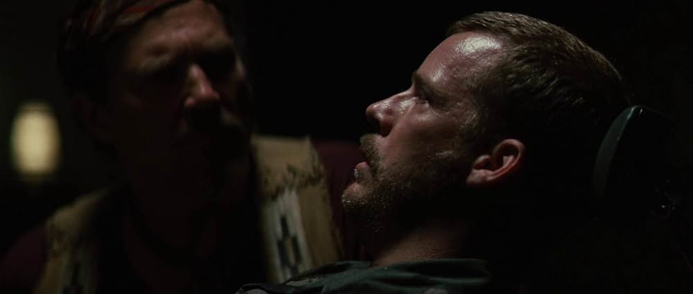 ヤギと男と男と壁との画像