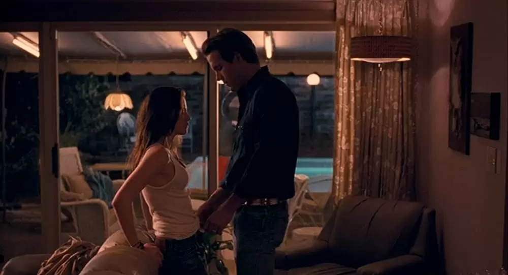 「アドベンチャーランドへようこそ」ライアン・レイノルズ & クリステン・スチュワートの画像