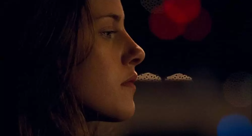 「アドベンチャーランドへようこそ」クリステン・スチュワートの画像