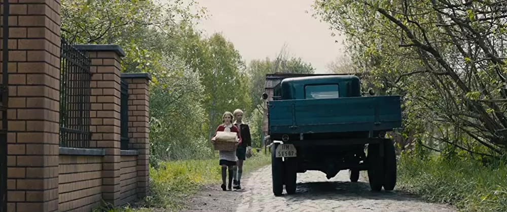 やさしい本泥棒の画像