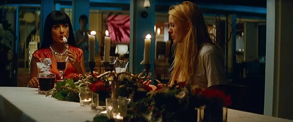 「野蛮なやつら SAVAGES」サルマ・ハエック & ブレイク・ライブリーの画像