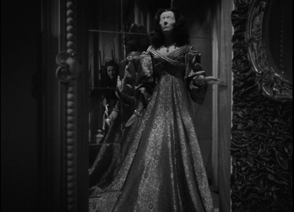 Corridor of Mirrors（原題）の画像