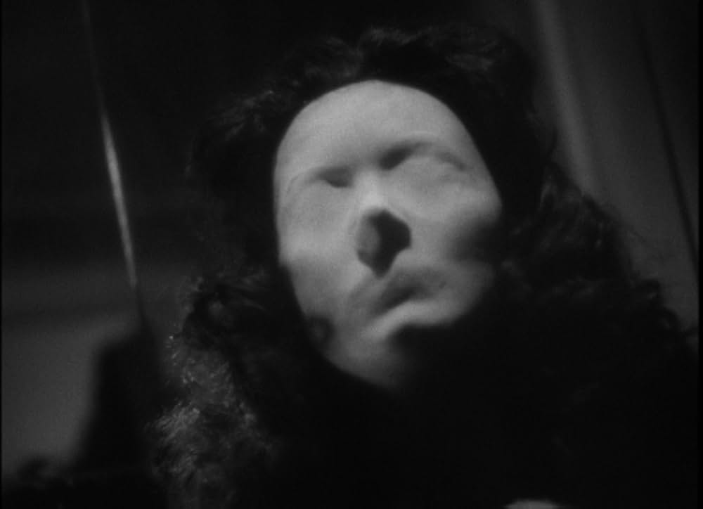 Corridor of Mirrors（原題）の画像