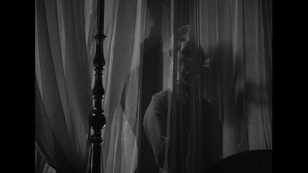 Corridor of Mirrors（原題）の画像