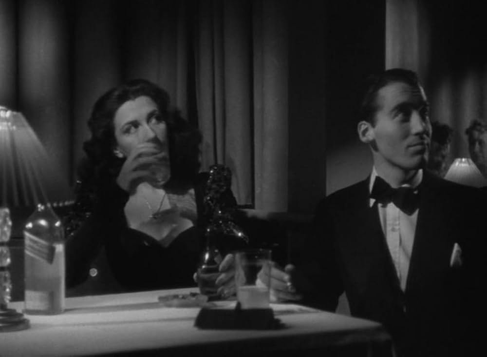 Corridor of Mirrors（原題）の画像