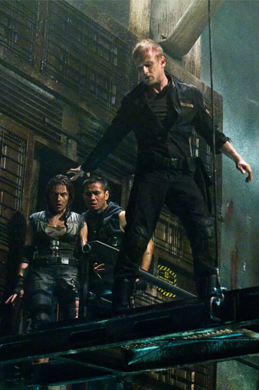 「パンドラム」ベン・フォスター & カン・リー & アンチュ・トラウェの画像