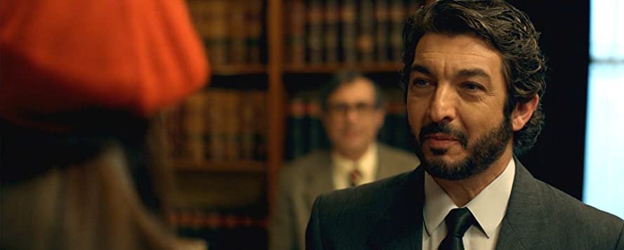 瞳の奥の秘密の画像