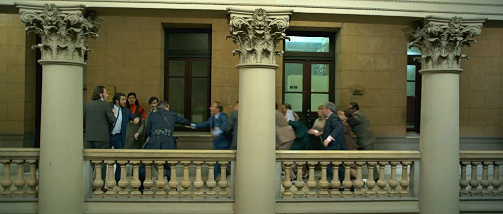 瞳の奥の秘密の画像